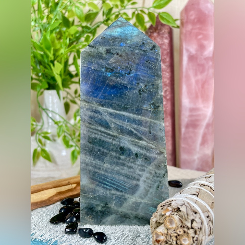 2359 Labradorite Crystal Tower with Electric Blue Flash - Picture 3 of 16